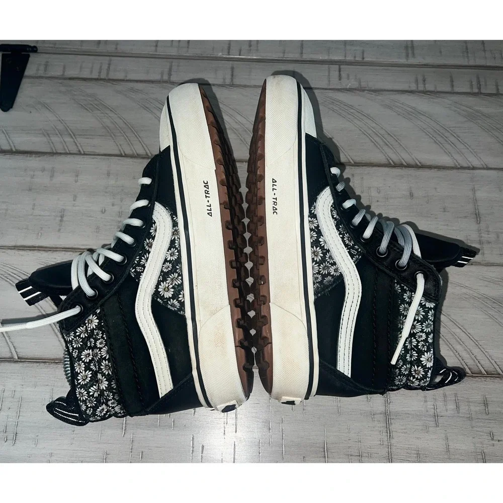 Vans SK8 HI MTE 2 Women's Size 6 Waterproof Black Floral Hiking Boots